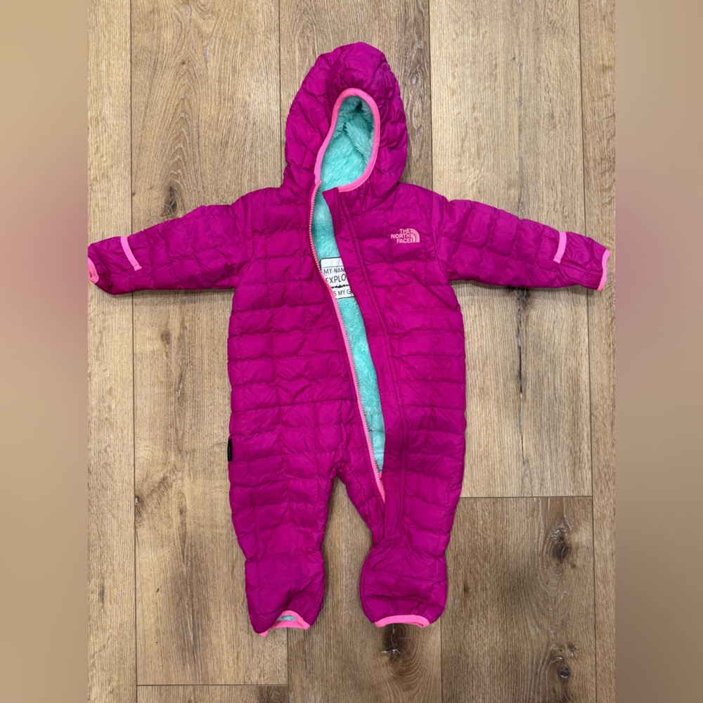 Northface body suit for 6-12 month old